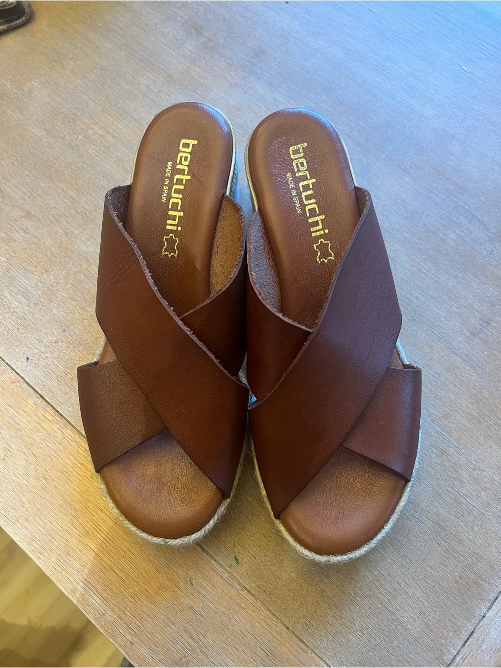 Bertucchi Brown Leather Cross-Over Slide Sandals